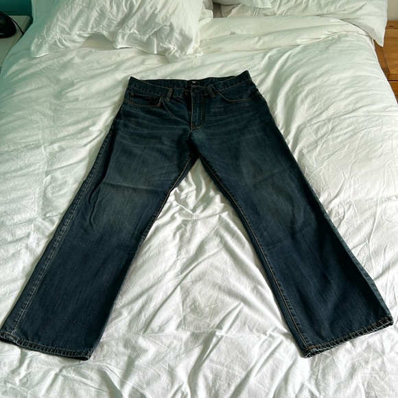 GAP. 32/30 x 28.5” Inseam. Mens Loose Fit Jeans. New condition. Dark Wash - Picture 1 of 9